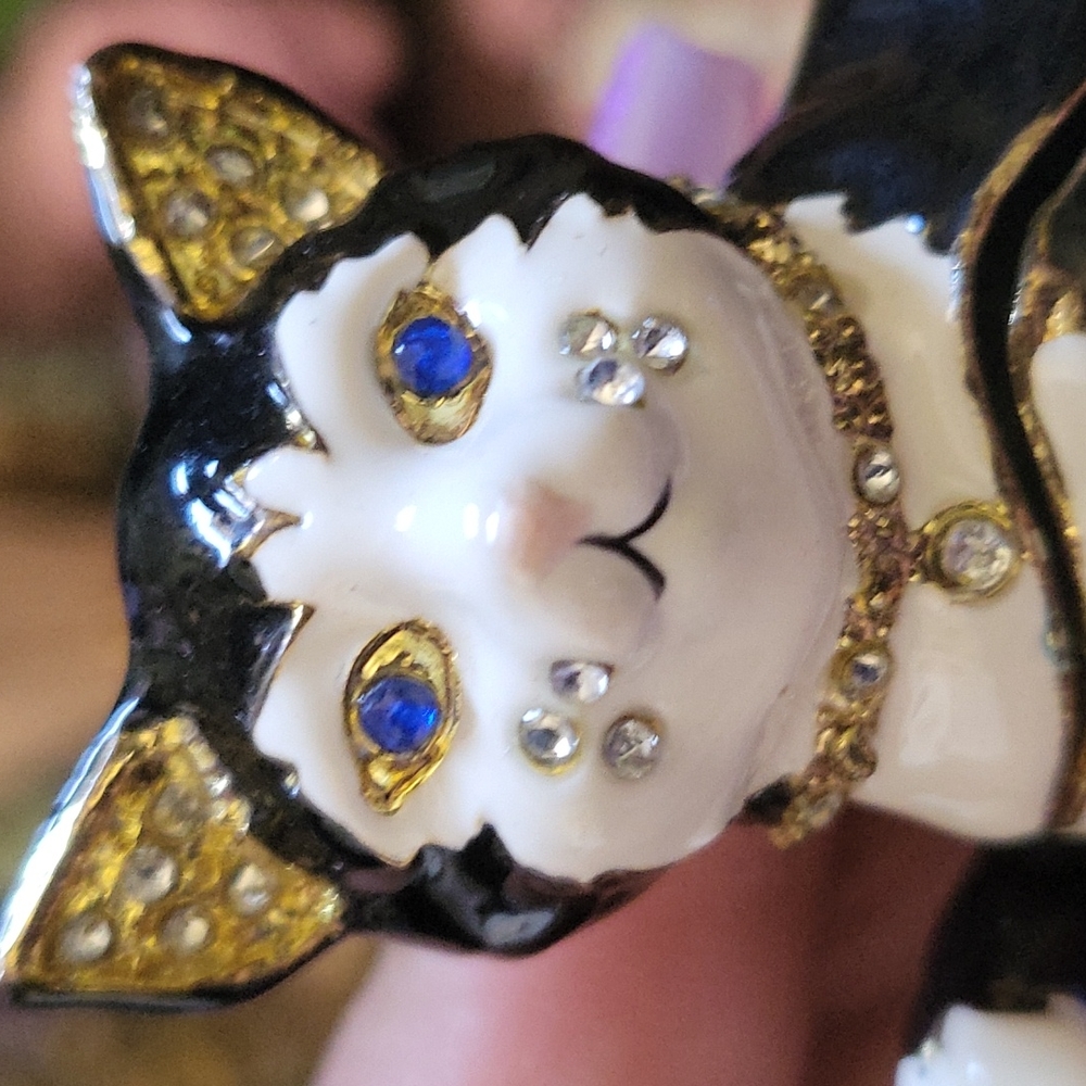 Trinket box